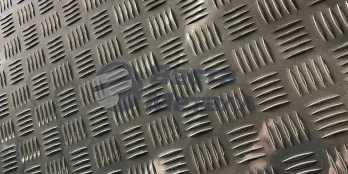 Лист нержавеющий рифленый 6 мм